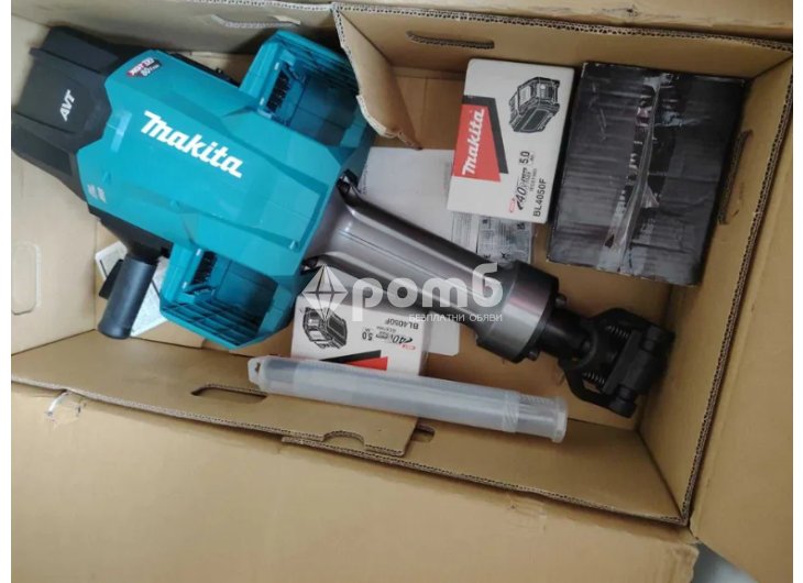 Професионален акумулаторен къртач Makita-1