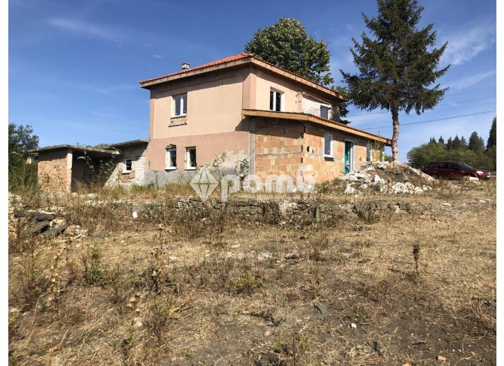 Продавам селска къща със голям двор сТрояново облБургас 2