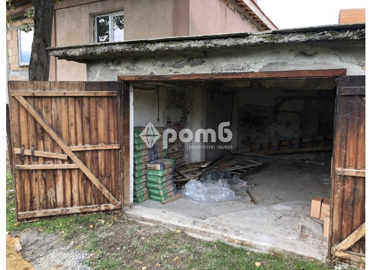 Продавам селска къща със голям двор сТрояново облБургас 5