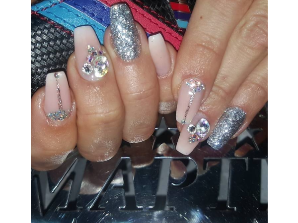 Професионален курс по Маникюр Педикюр Ноктопластика гр Сливен 1