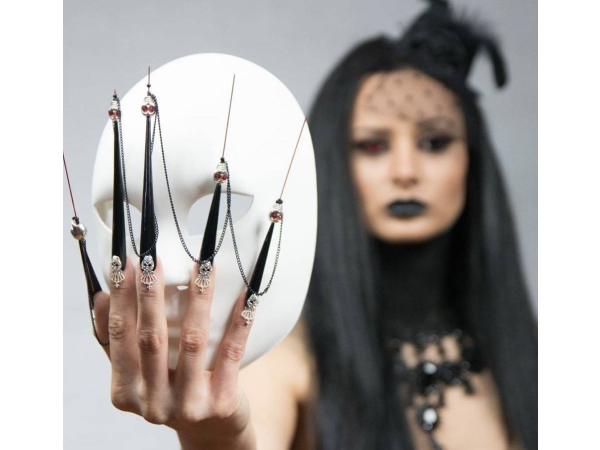 Професионален курс Маникюристпедикюрист Лечебен маникюр и педикюр 2