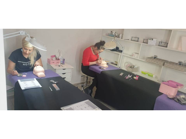 КурсовеФризьорство Миглопластика Микроблейдинг гр СливенСалон Скандал 4