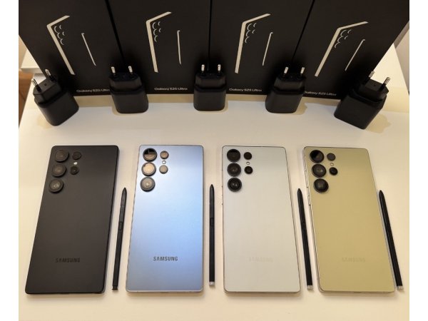 Apple iPhone 16 Pro Max iPhone 16 Pro iPhone 16 iPhone 16 Plus iPhone 15 Pro Max iPhone 15 Pro iPhone 15 Samsung Galaxy S25 Ultr 3