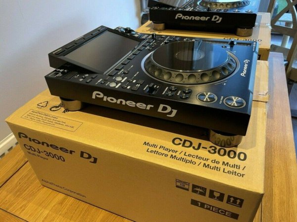 AlphaTheta CDJ3000X AlphaTheta Euphonia Pioneer DJ DJMA9 Pioneer CDJ3000 Pioneer CDJ2000NXS2 Pioneer DJM900NXS2 Pioneer DJ DJMV1 5