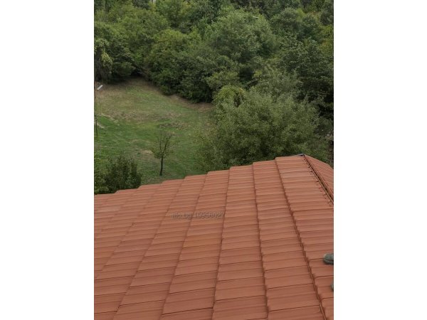  Продавам къща в с Искрец обл София  2